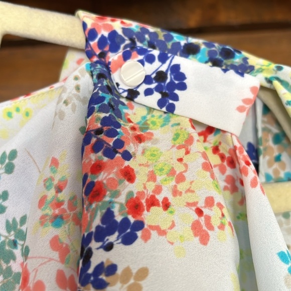 WORTHINGTON Watercolor Dainty Floral Ruffle Detail Sleeveless Top,Sz Large,GUC. - Picture 4 of 8